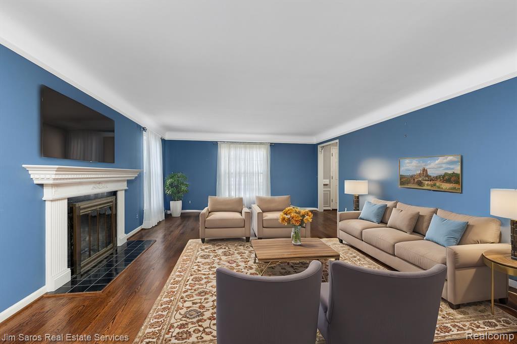 805 BALFOUR Street, Grosse Pointe Park, MI 48230 — Photo 6