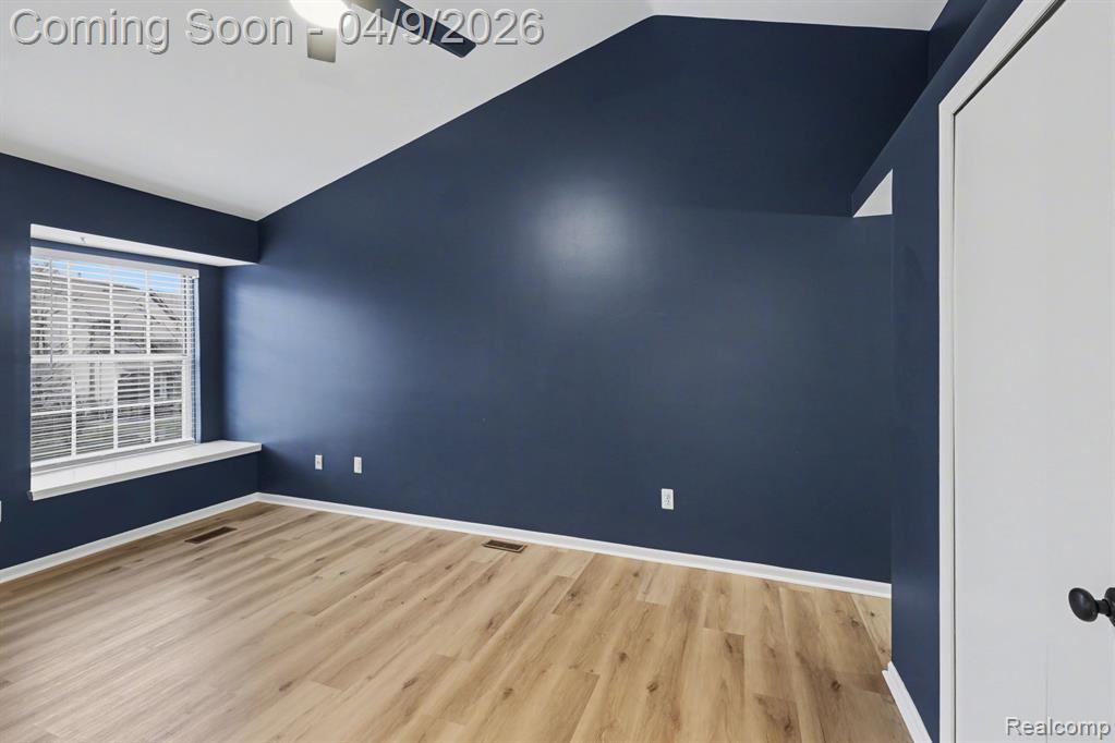 858 Whisperwood Trail, Fenton, MI 48430 — Photo 17