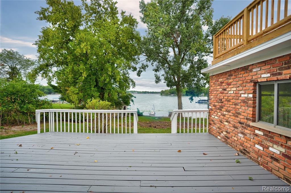 11476 Delmar Drive, Fenton, MI 48430 — Photo 36