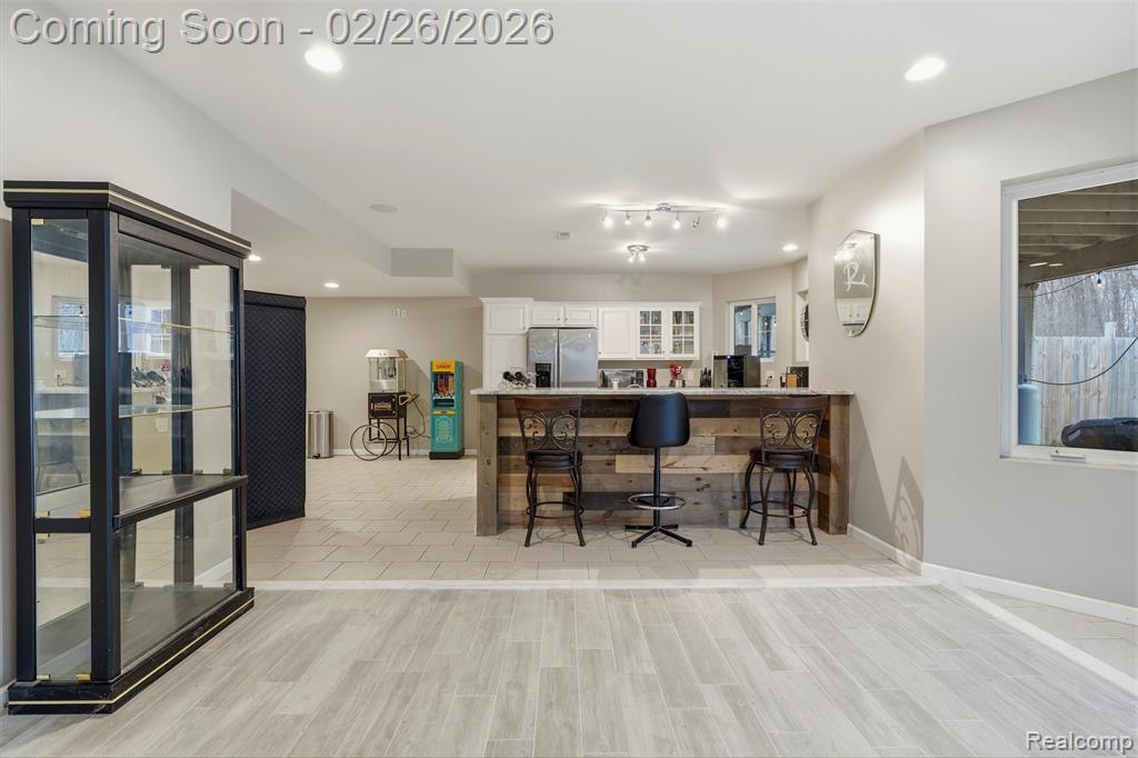 65690 North Avenue, Ray, MI, 00000