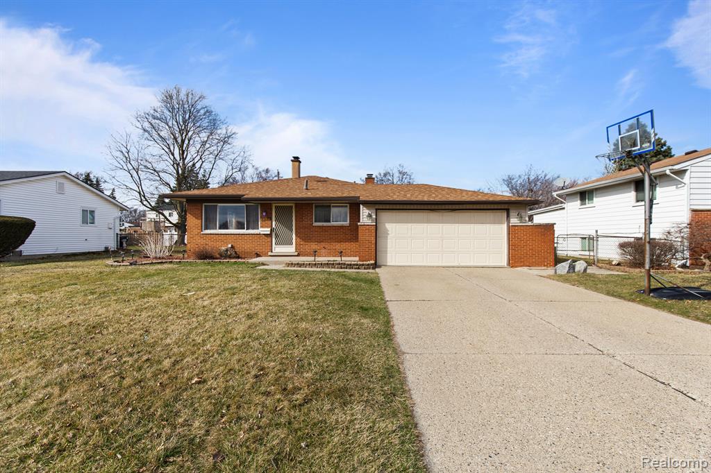 8573 SAN MARCO Boulevard, Sterling Heights, MI 48313 — Photo 32