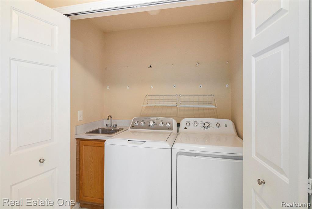 520 N REESE Street, South Lyon, MI 48178 — Photo 15