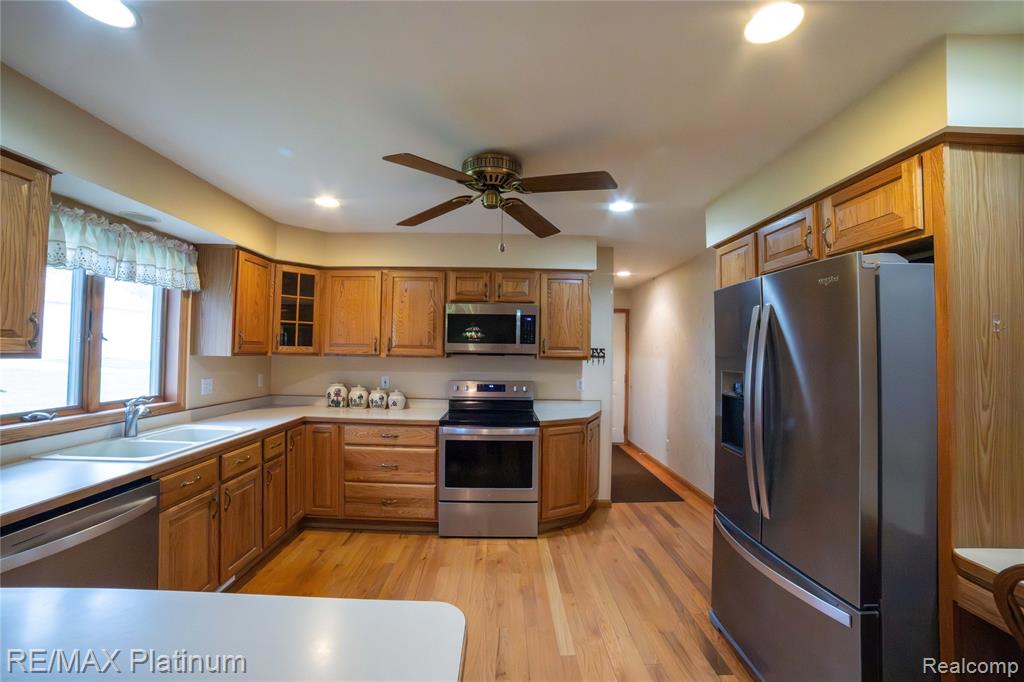 12987 Holtforth Road, Fenton, MI 48430 — Photo 5