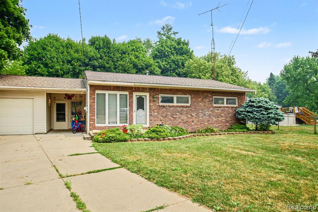 4425 Crampton Circle, Flint, MI 48506