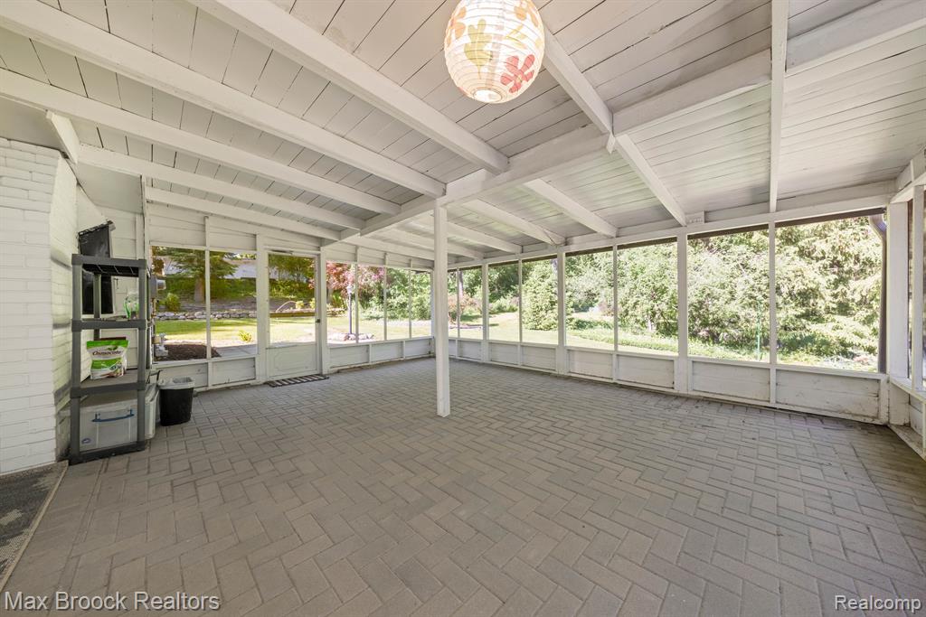 6041 EASTMOOR Road, Bloomfield Hills, MI 48301 — Photo 26