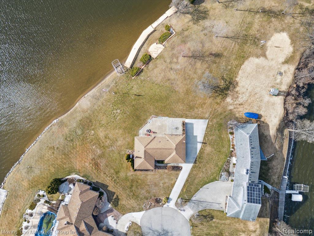 47853 N SHORE Drive, Van Buren, MI 48111 — Photo 57