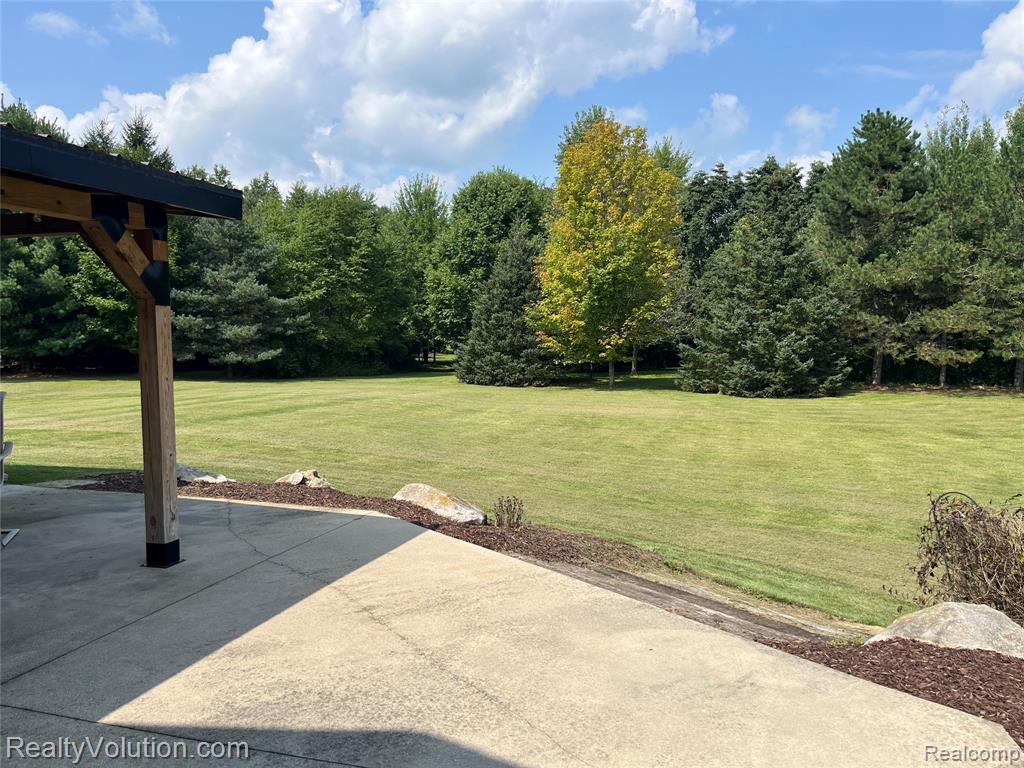 5885 Skyview Drive, Imlay City, MI 48444 — Photo 55