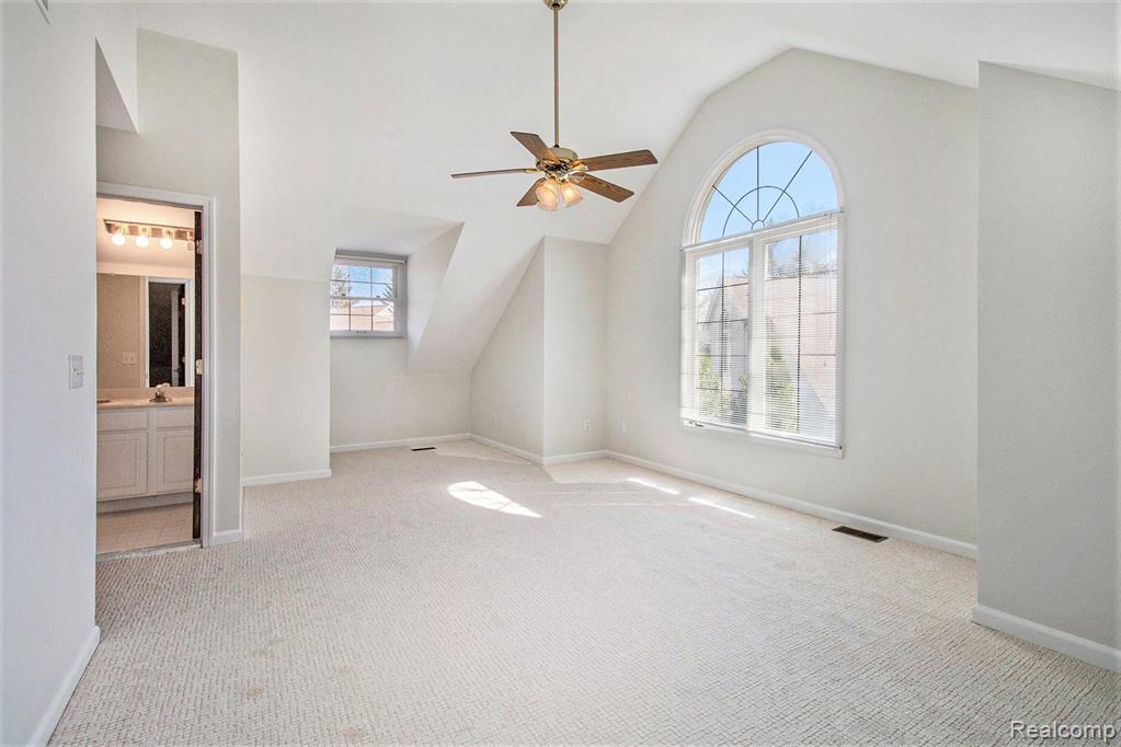 4592 GLEN EAGLES Drive, Brighton, MI 48116 — Photo 23