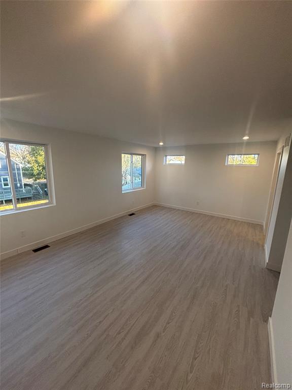 1019 E George Avenue, Hazel Park, MI 48030 — Photo 18