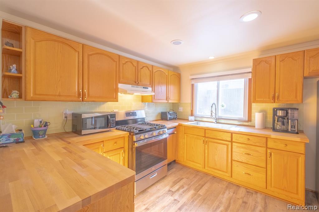 6109 4TH Street, Mayville Vlg, MI 48744 — Photo 11