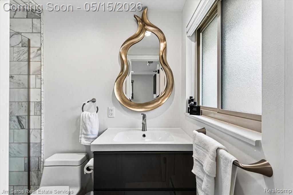 1024 Blairmoor Court, Grosse Pointe Woods, MI 48236 — Photo 18