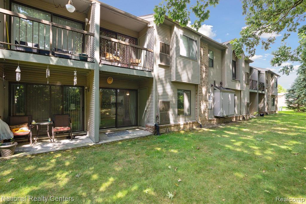 42595 LILLEY POINTE Drive, Canton, MI 48187 — Photo 30