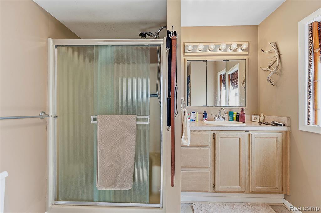 16280 Softwater Lake Drive, Linden, MI 48451 — Photo 25