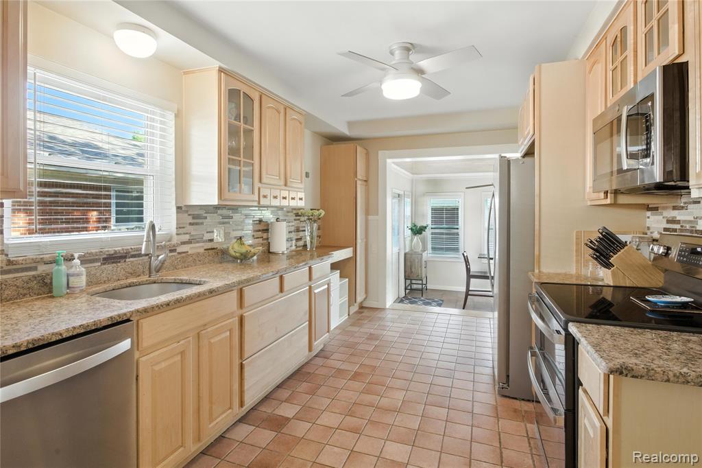 655 Ross Street, Plymouth, MI 48170 — Photo 15