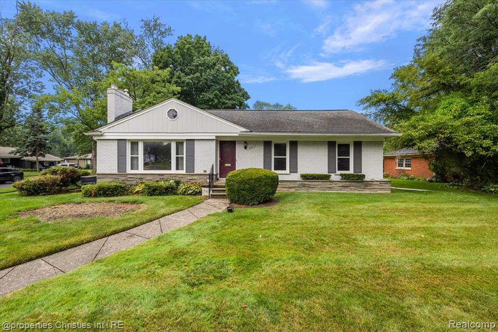 31711 Arlington Drive, Beverly Hills, MI 48025 — front exterior
