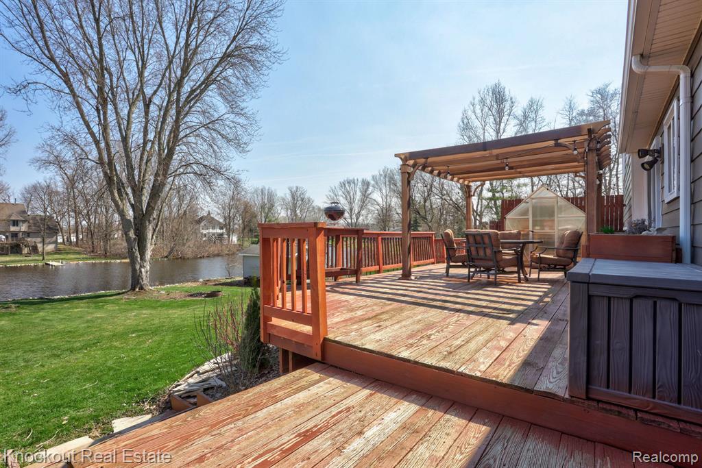 5936 Wellington Drive, Clarkston, MI — Photo 37