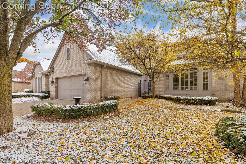 6434 Enclave Drive, Clarkston, MI 48348 — Photo 2