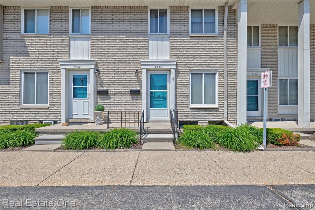 4456 15 Mile Road, Sterling Heights, MI 48310 — Photo 2