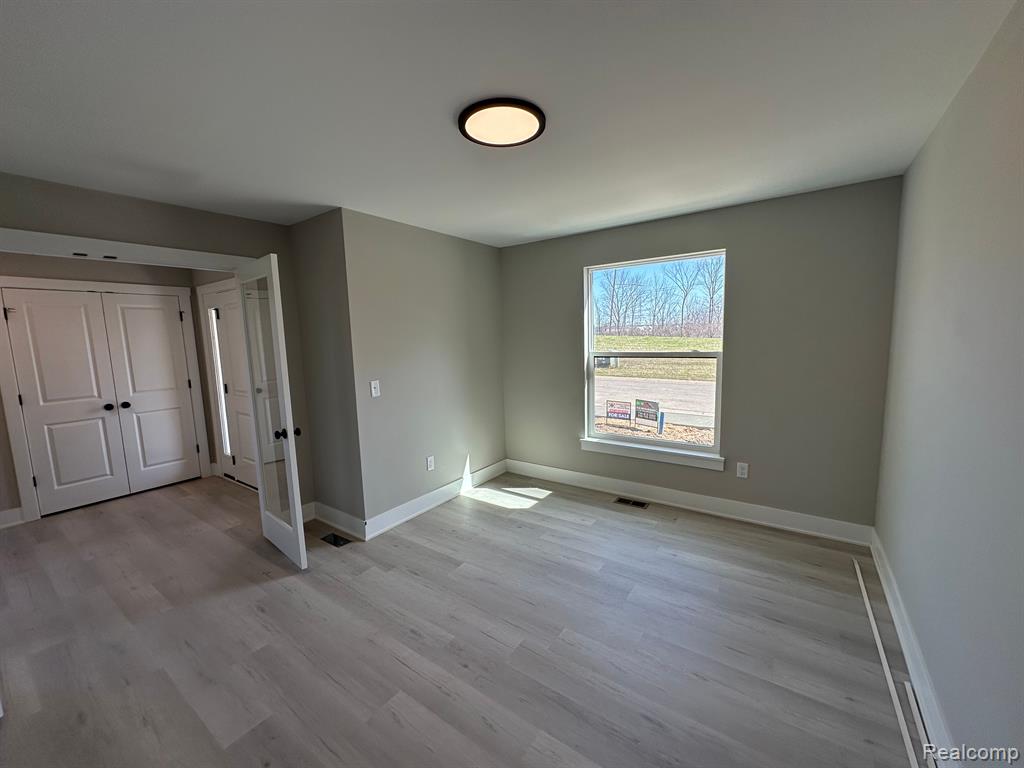 4602 ORVILLE Drive, Trenton, MI 48183 — Photo 12