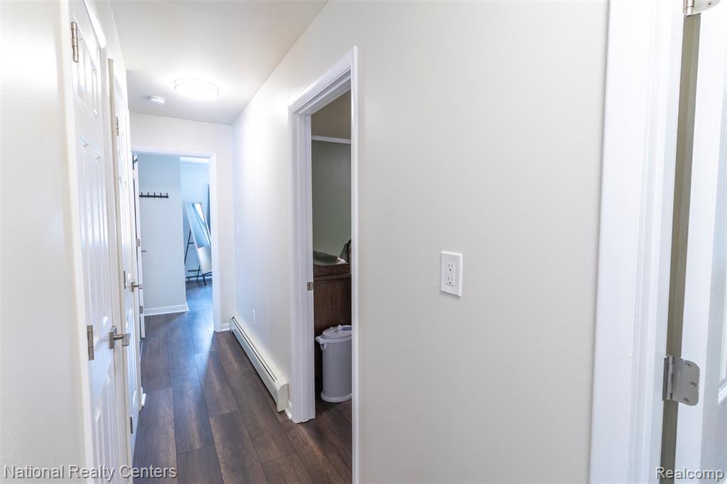 529 N Watkins, Perry, MI 48872 — Photo 15