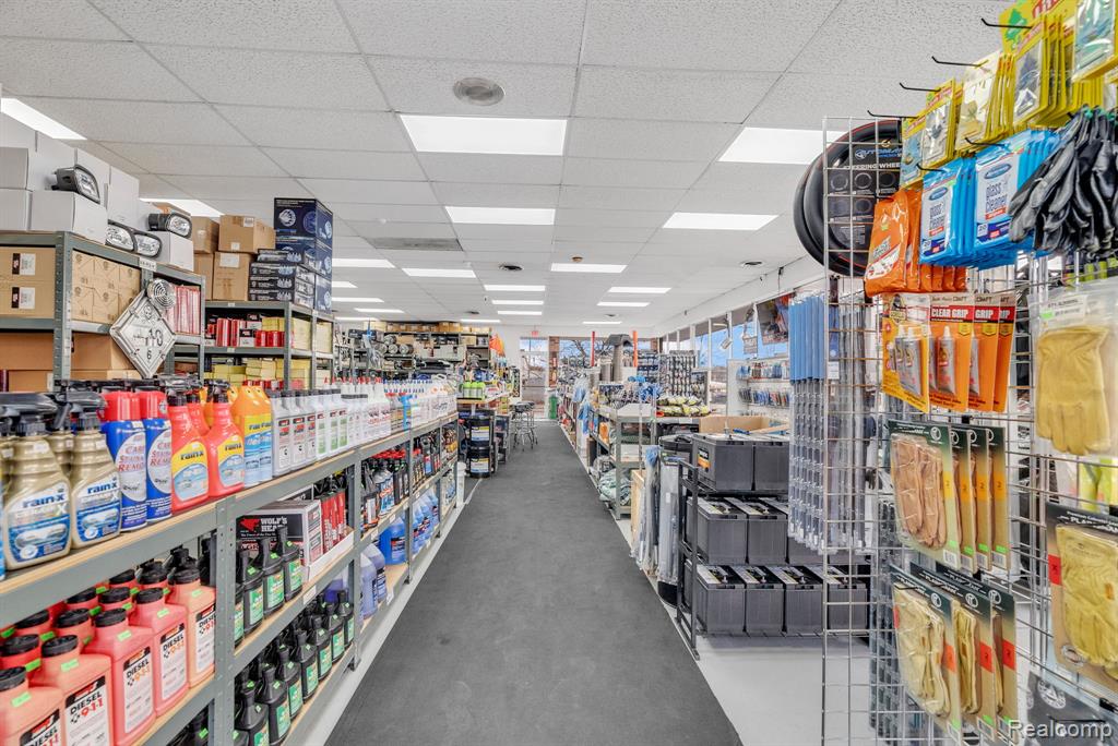 1475 S Newburgh Road, Westland, MI, 48186