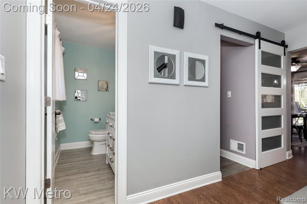5267 Winchester Drive, Troy, MI 48085 — Photo 17