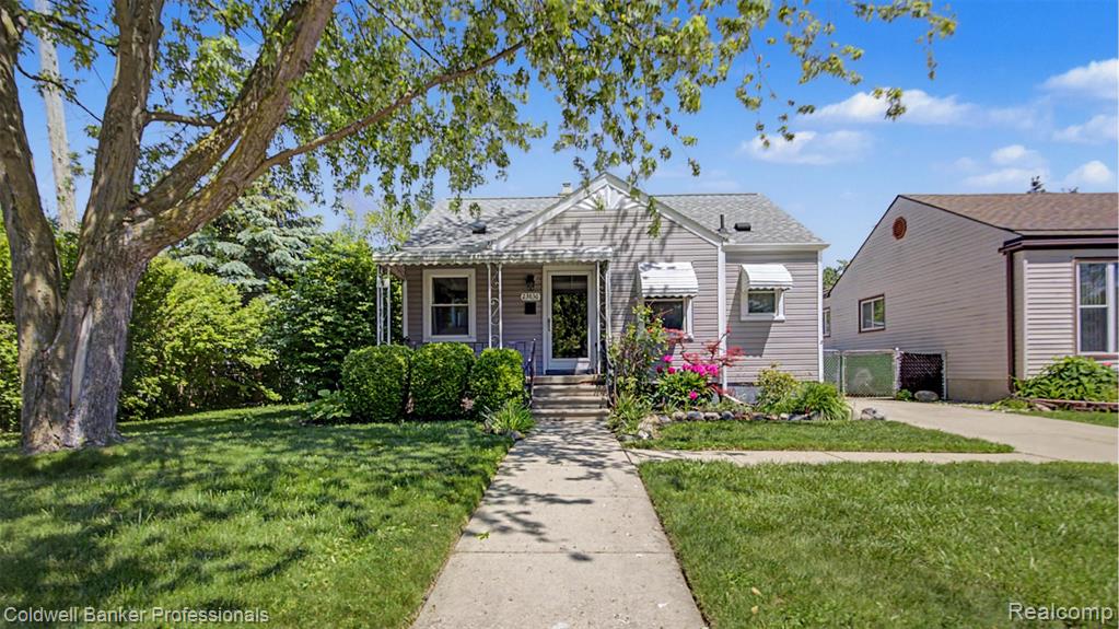 23836 Rosalind Avenue, Eastpointe, MI 48021 — Photo 2
