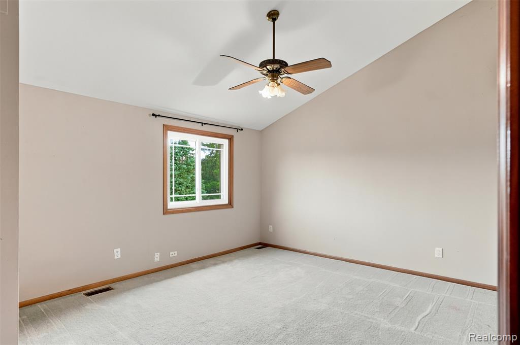 10780 Oxbow Lakeshore Drive, White Lake, MI — Photo 26