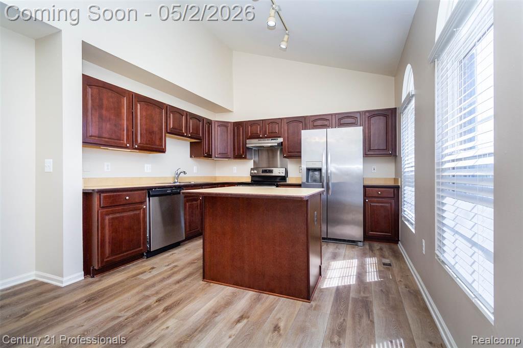 955 Sandalwood Drive, Troy, MI 48085 — Photo 13