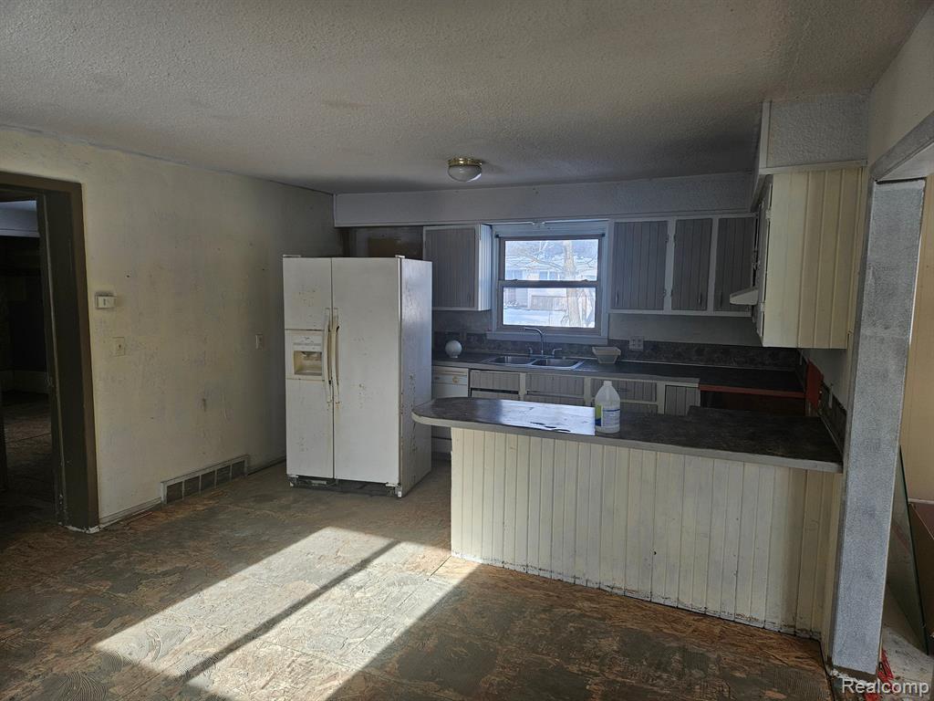 6218 TREND Street, Mayville Vlg, MI 48744 — Photo 7