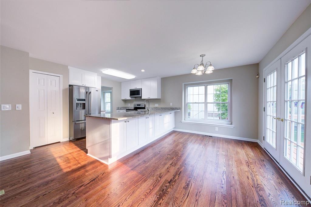 4269 Warrington Drive, Wixom, MI 48393 — Photo 7