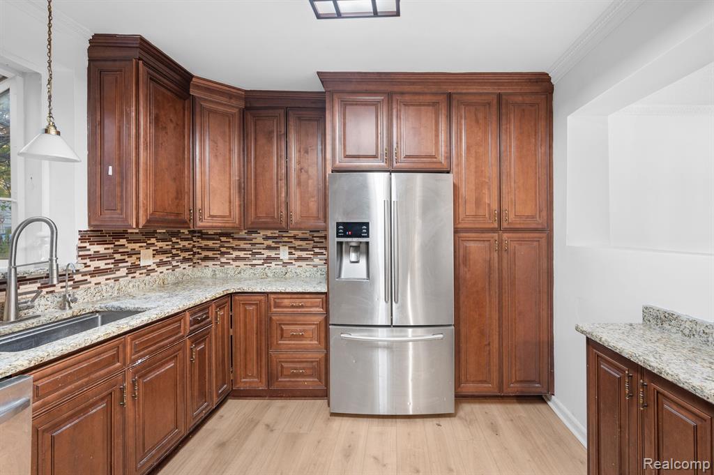 6551 Mayburn Street, Dearborn Heights, MI 48127 — Photo 16