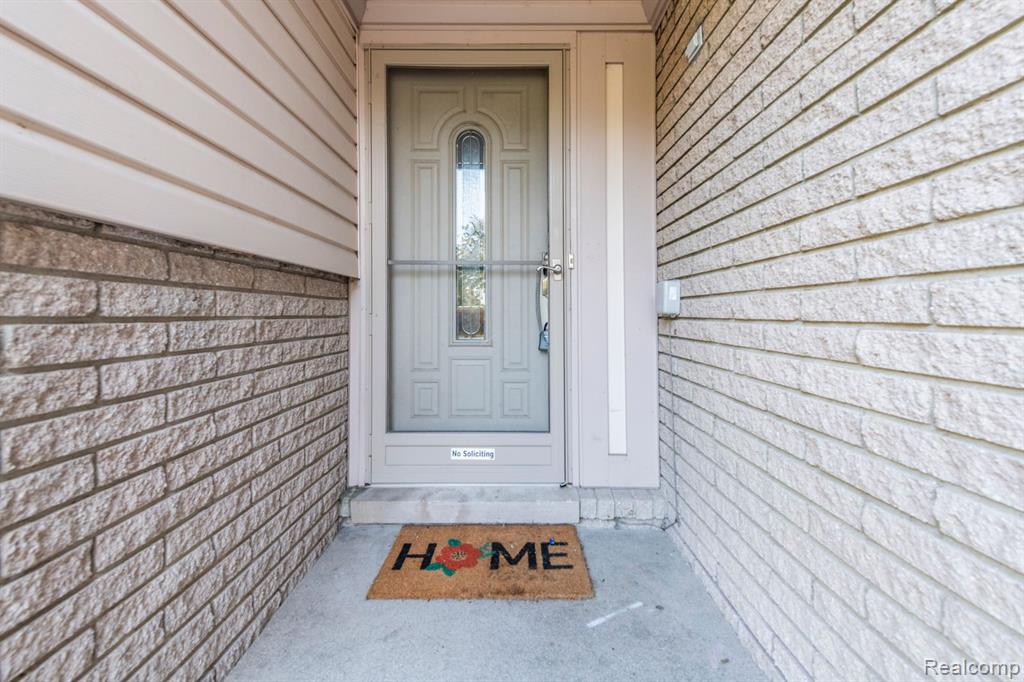 5216 Peekskill Drive, Sterling Heights, MI 48310 — Photo 3