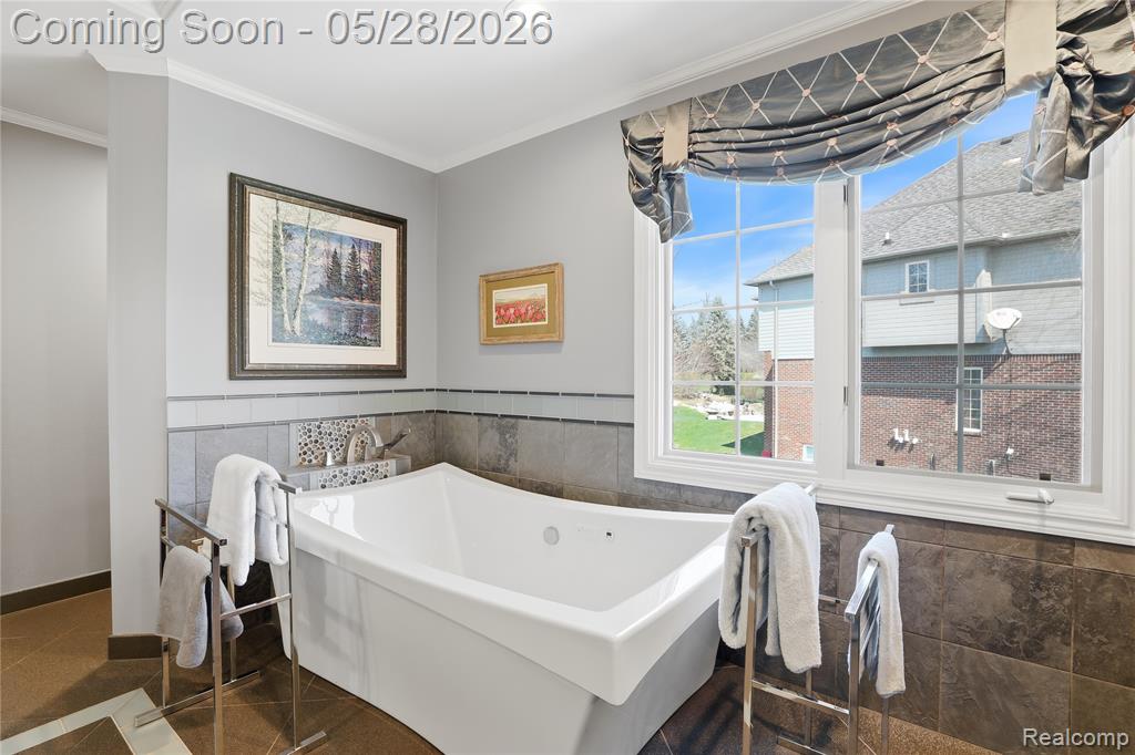 668 Springview Drive, Rochester, MI 48307 — Photo 46