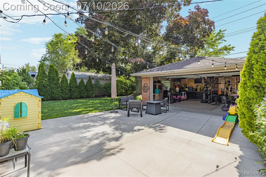 8561 Liberty Boulevard, Westland, MI — Photo 42