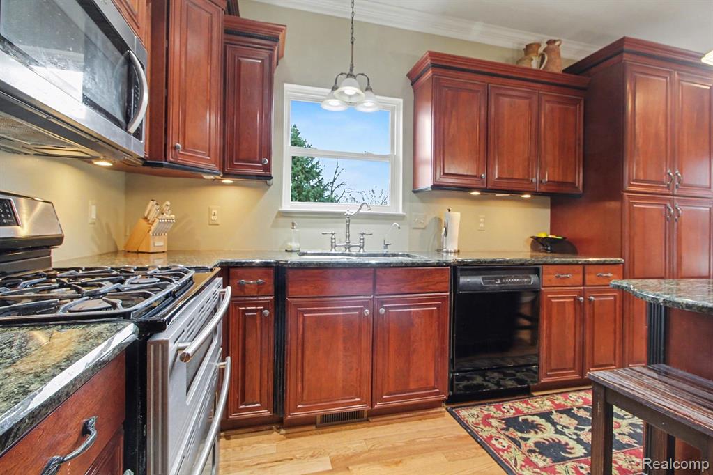 5744 Hidden Lane Court, White Lake, MI 48383 — Photo 6