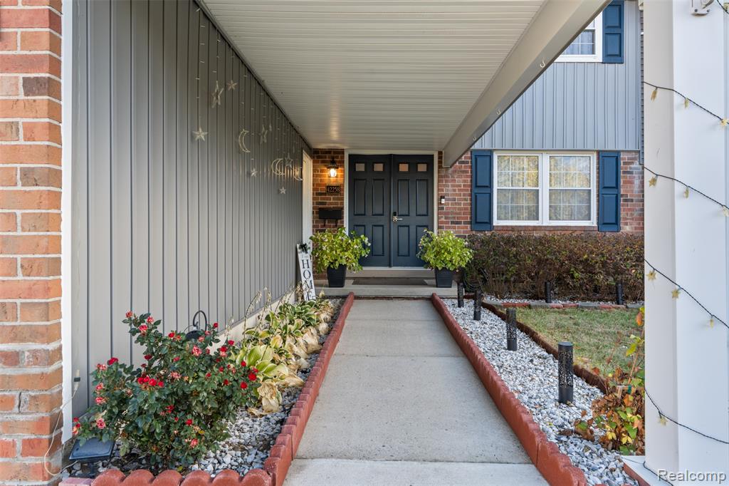 42258 Norwood Court, Wayne, MI 48167 — Photo 4