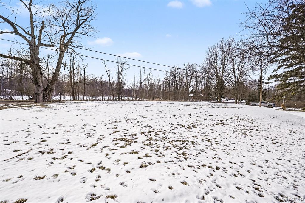 15235 Eddy Lake Road, Fenton, MI 48430 — Photo 24