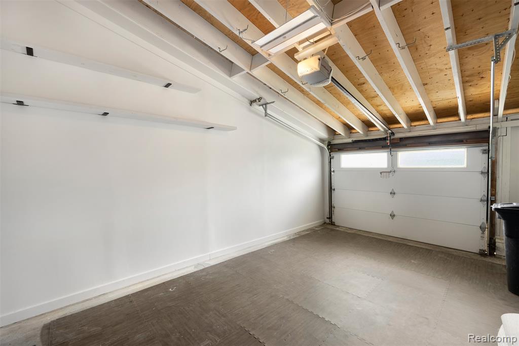 686 Peninsula Court, Ann Arbor, MI 48105 — Photo 29