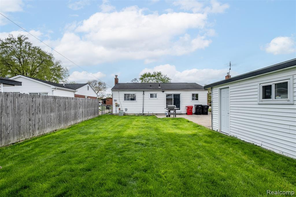 30534 Spybrook Street, Roseville, MI 48066 — Photo 42