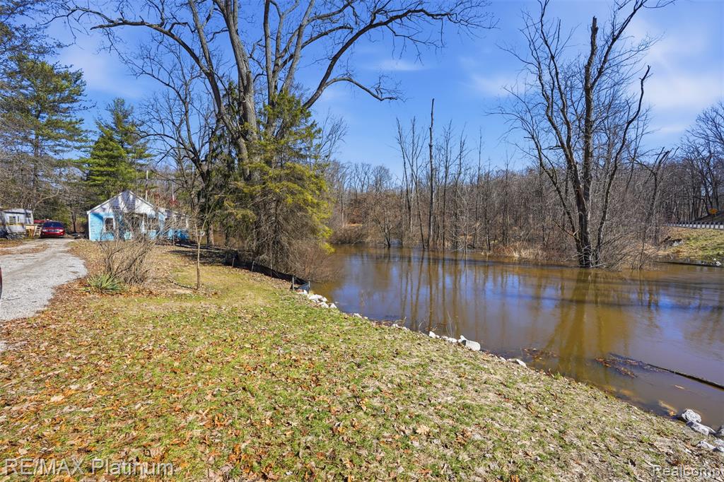 2555 E Cohoctah Road, Howell, MI 48855 — Photo 38