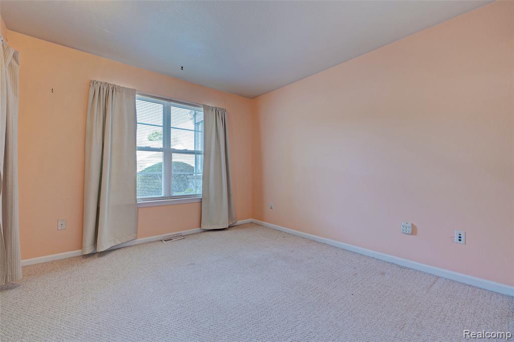 12364 Saint Andrews Way, 66, Fenton, MI 48430 — Photo 19