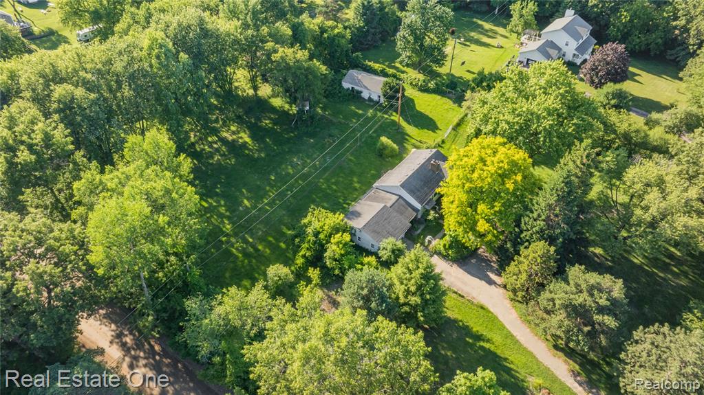 9585 N Eston Road, Clarkston, MI 48348 — Photo 49