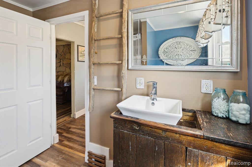 8023 Bray Road, Vassar, MI 48768 — Photo 21