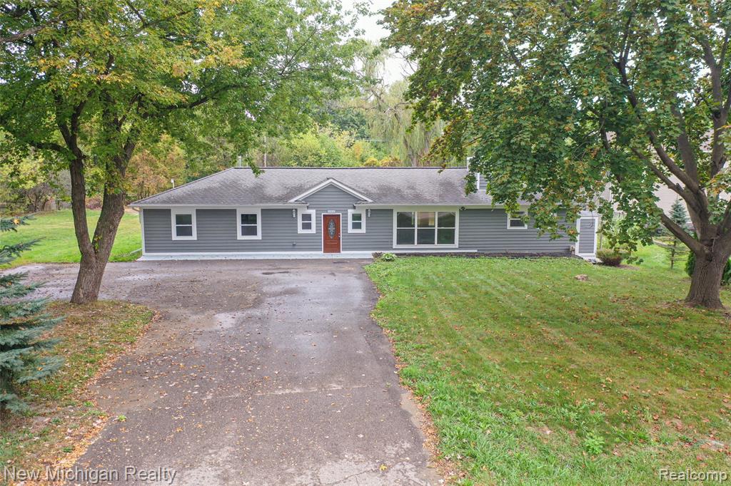 6239 Grange Hall Road, Holly, MI 48442 — Photo 34