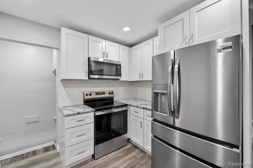 9289 Marion Crescent, Redford, MI 48239 — Photo 11