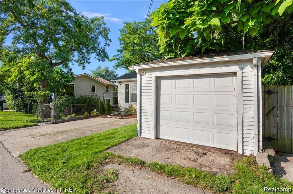 11346 E Shore Drive, Whitmore Lake, MI 48189 — Photo 60
