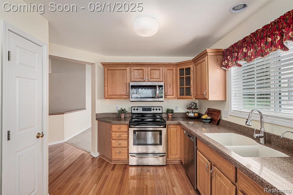 5090 Northfield Drive, Howell, MI 48843 — Photo 11