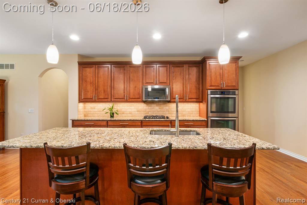 34225 Thornbrook Drive, Farmington, MI 48335 — Photo 13