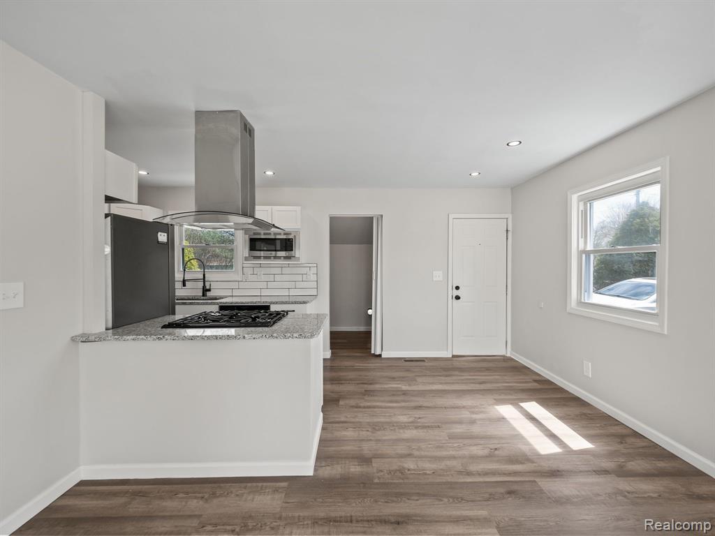 558 S 24TH Street, Saginaw, MI 48601 — Photo 11